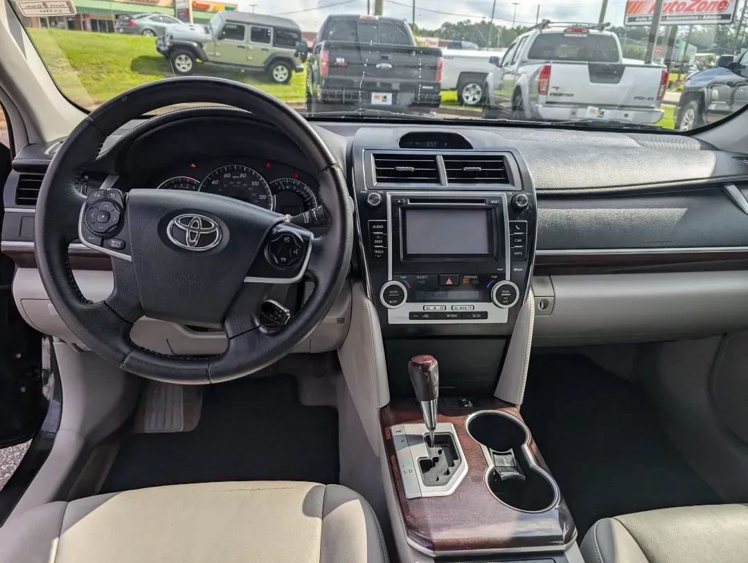 2012 Toyota Camry XLE (4T4BF1FK1CR) with an Gas I4 2.5L/152 engine, 6-Speed Automatic w/Manual Shift transmission, located at 3959 U.S. 80 W, Phenix City, AL, 36870, (334) 297-4885, 32.469296, -85.135185 - 2012 Toyota Camry XLE - Photo#11