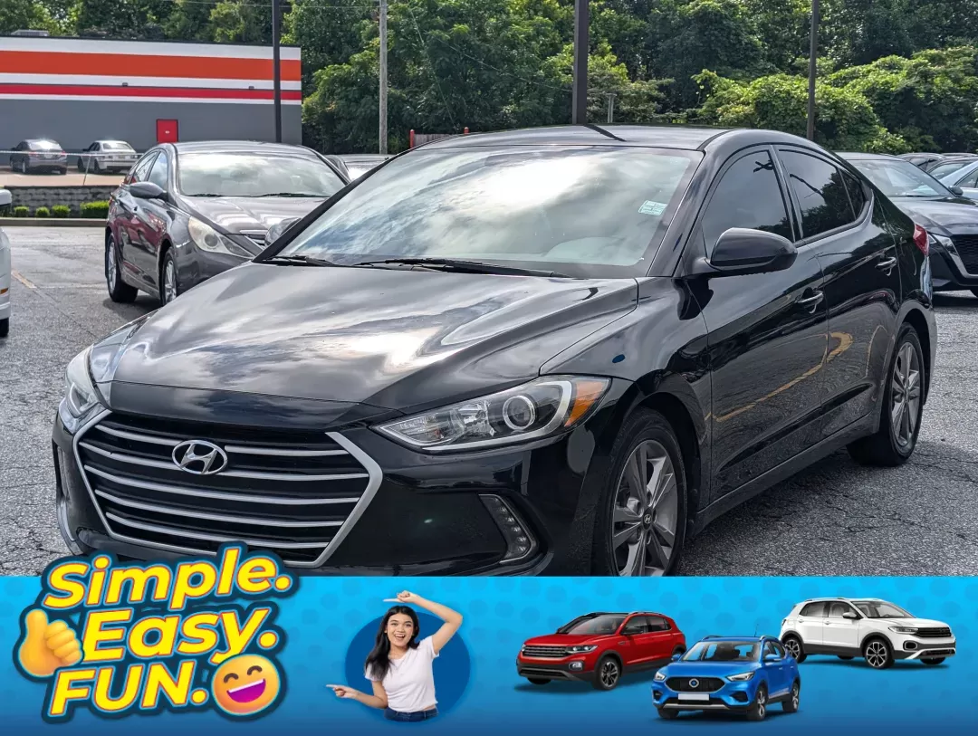 2017 /Gray Hyundai Elantra SE (5NPD84LF9HH) with an Regular Unleaded I-4 2.0 L/122 engine, located at 3959 U.S. 80 W, Phenix City, AL, 36870, (334) 297-4885, 32.469296, -85.135185 - 2017 Hyundai Elantra SE - Photo#0