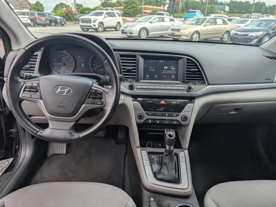 2017 /Gray Hyundai Elantra SE (5NPD84LF9HH) with an Regular Unleaded I-4 2.0 L/122 engine, located at 3959 U.S. 80 W, Phenix City, AL, 36870, (334) 297-4885, 32.469296, -85.135185 - 2017 Hyundai Elantra SE - Photo#11