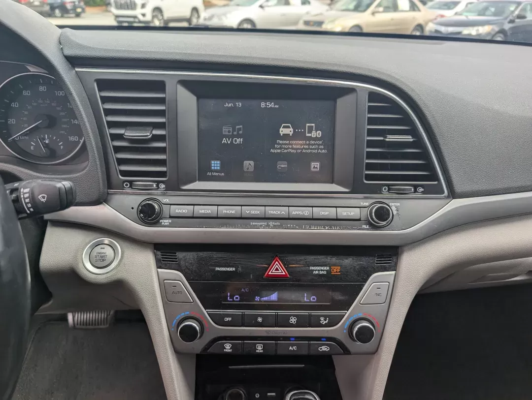 2017 /Gray Hyundai Elantra SE (5NPD84LF9HH) with an Regular Unleaded I-4 2.0 L/122 engine, located at 3959 U.S. 80 W, Phenix City, AL, 36870, (334) 297-4885, 32.469296, -85.135185 - 2017 Hyundai Elantra SE - Photo#14