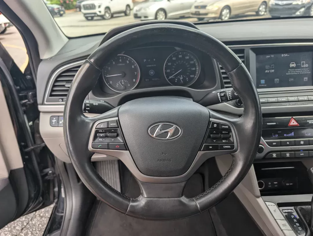 2017 /Gray Hyundai Elantra SE (5NPD84LF9HH) with an Regular Unleaded I-4 2.0 L/122 engine, located at 3959 U.S. 80 W, Phenix City, AL, 36870, (334) 297-4885, 32.469296, -85.135185 - 2017 Hyundai Elantra SE - Photo#15