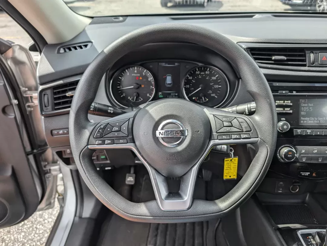 2017 /Charcoal Nissan Rogue S (JN8AT2MT8HW) with an Regular Unleaded I-4 2.5 L/152 engine, 1-Speed CVT w/OD transmission, located at 3959 U.S. 80 W, Phenix City, AL, 36870, (334) 297-4885, 32.469296, -85.135185 - 2017 Nissan Rogue S - Photo#15