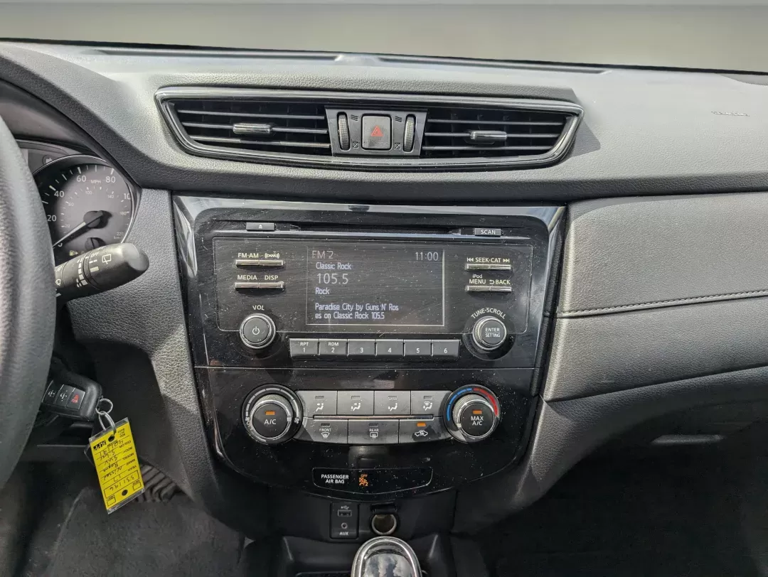 2017 /Charcoal Nissan Rogue S (JN8AT2MT8HW) with an Regular Unleaded I-4 2.5 L/152 engine, 1-Speed CVT w/OD transmission, located at 804 22nd Ave, Phenix City, AL, 36870, (334) 297-1860, 32.484749, -85.024475 - 2017 Nissan Rogue S - Photo#14