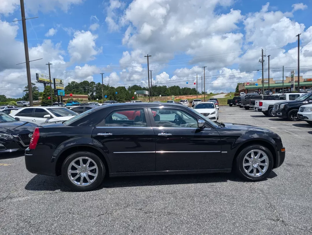 2010 /Dark Khaki/Light Gray Stone Chrysler 300 Touring Signature (2C3CA5CV9AH) with an Gas V6 3.5L/215 engine, 4-Speed Automatic transmission, located at 3959 U.S. 80 W, Phenix City, AL, 36870, (334) 297-4885, 32.469296, -85.135185 - 2010 Chrysler 300 Touring Signature - Photo#3