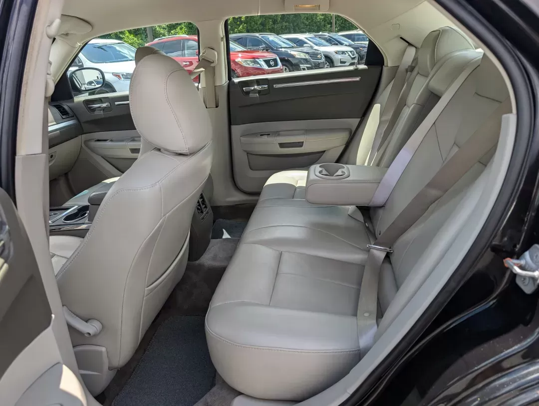 2010 /Dark Khaki/Light Gray Stone Chrysler 300 Touring Signature (2C3CA5CV9AH) with an Gas V6 3.5L/215 engine, 4-Speed Automatic transmission, located at 3959 U.S. 80 W, Phenix City, AL, 36870, (334) 297-4885, 32.469296, -85.135185 - 2010 Chrysler 300 Touring Signature - Photo#10