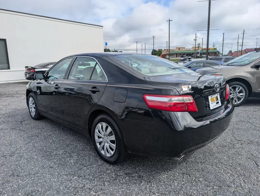 2007 Toyota Camry LE (4T1BK46K97U) with an Gas V6 3.5L/211 engine, 6-Speed Automatic w/OD transmission, located at 3959 U.S. 80 W, Phenix City, AL, 36870, (334) 297-4885, 32.469296, -85.135185 - 2007 Toyota Camry LE - Photo#6