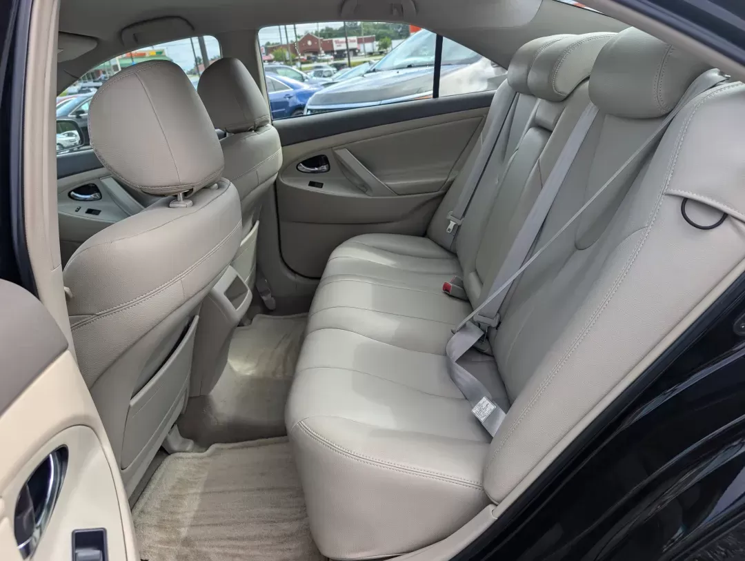 2007 Toyota Camry LE (4T1BK46K97U) with an Gas V6 3.5L/211 engine, 6-Speed Automatic w/OD transmission, located at 3959 U.S. 80 W, Phenix City, AL, 36870, (334) 297-4885, 32.469296, -85.135185 - 2007 Toyota Camry LE - Photo#10