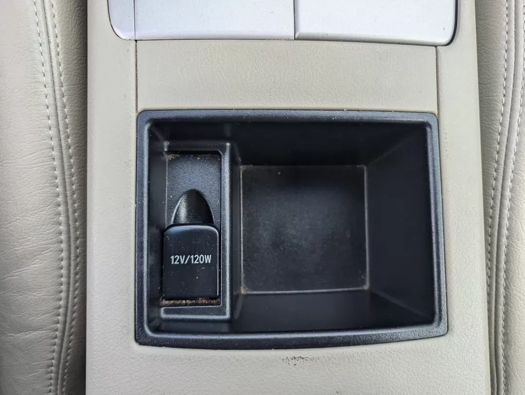 2007 Toyota Camry LE (4T1BK46K97U) with an Gas V6 3.5L/211 engine, 6-Speed Automatic w/OD transmission, located at 3959 U.S. 80 W, Phenix City, AL, 36870, (334) 297-4885, 32.469296, -85.135185 - 2007 Toyota Camry LE - Photo#12