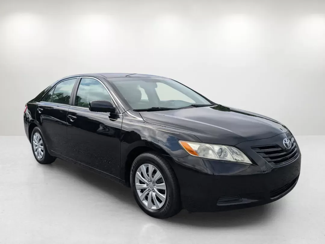 2007 Toyota Camry LE (4T1BK46K97U) with an Other engine, located at 521 Old Farm Lane Rd, Prattville, AL, 36066, (334) 325-1505, 32.482460, -86.416367 - **Discover Your Next Adventure with the 2007 Toyota Camry LE at Gils Auto - Phenix City!**<br /> <br /> Are you searching for a reliable and stylish sedan that fits perfectly into your busy lifestyle? Look no further! The 2007 Toyota Camry LE is not just a car; it's your steadfast companion for both - Photo#2