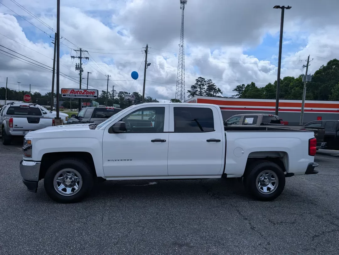 2017 /Dark Ash with Jet Black Interior Accents Chevrolet Silverado 1500 LS (3GCPCNEC5HG) with an Gas V8 5.3L/325 engine, 6-Speed Automatic transmission, located at 3959 U.S. 80 W, Phenix City, AL, 36870, (334) 297-4885, 32.469296, -85.135185 - 2017 Chevrolet Silverado 1500 LS - Photo#7