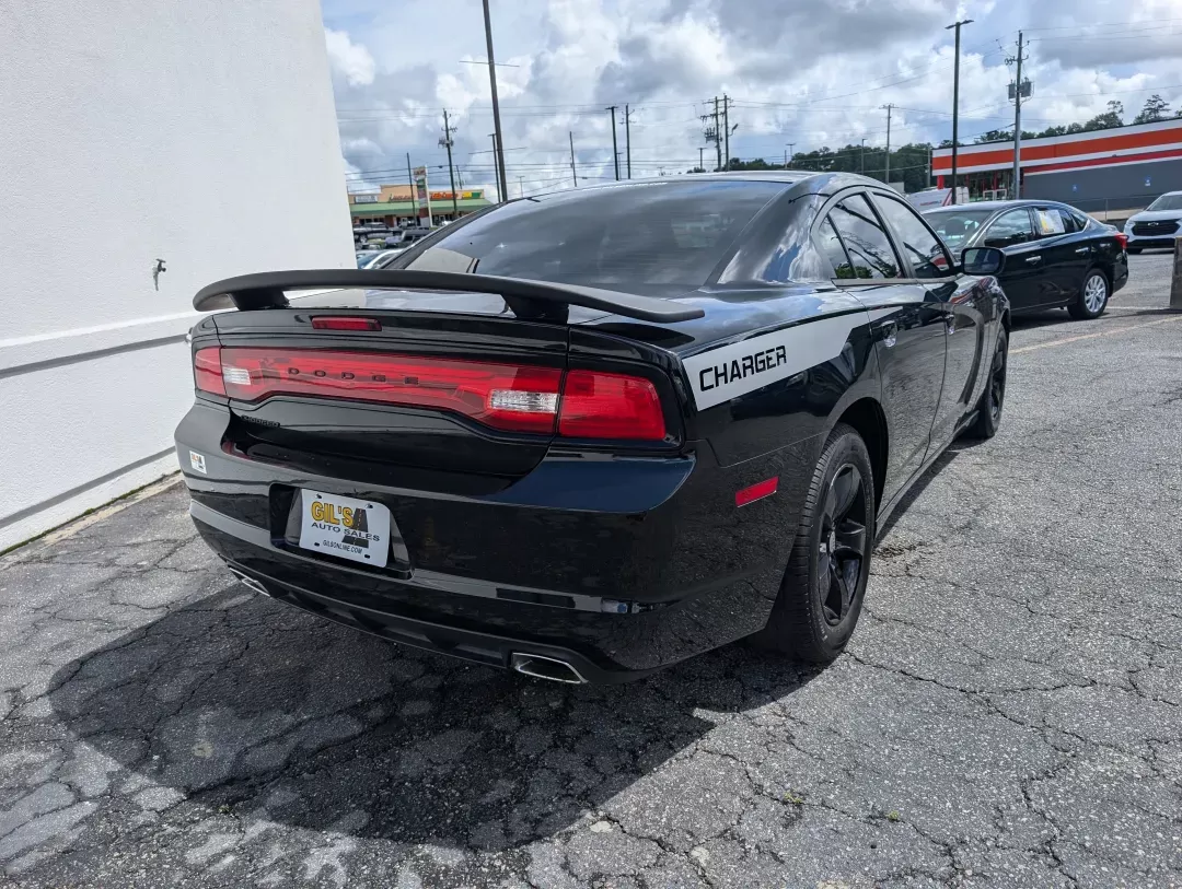2013 /Black Interior Dodge Charger SE (2C3CDXBG7DH) with an Gas/Ethanol V6 3.6L/220 engine, 8-Speed Automatic transmission, located at 3959 U.S. 80 W, Phenix City, AL, 36870, (334) 297-4885, 32.469296, -85.135185 - 2013 Dodge Charger SE - Photo#4