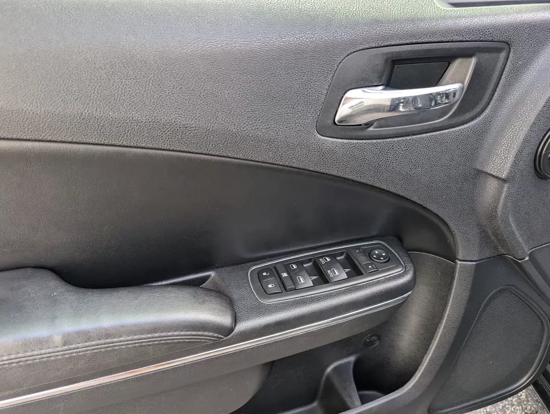 2013 /Black Interior Dodge Charger SE (2C3CDXBG7DH) with an Gas/Ethanol V6 3.6L/220 engine, 8-Speed Automatic transmission, located at 3959 U.S. 80 W, Phenix City, AL, 36870, (334) 297-4885, 32.469296, -85.135185 - 2013 Dodge Charger SE - Photo#8