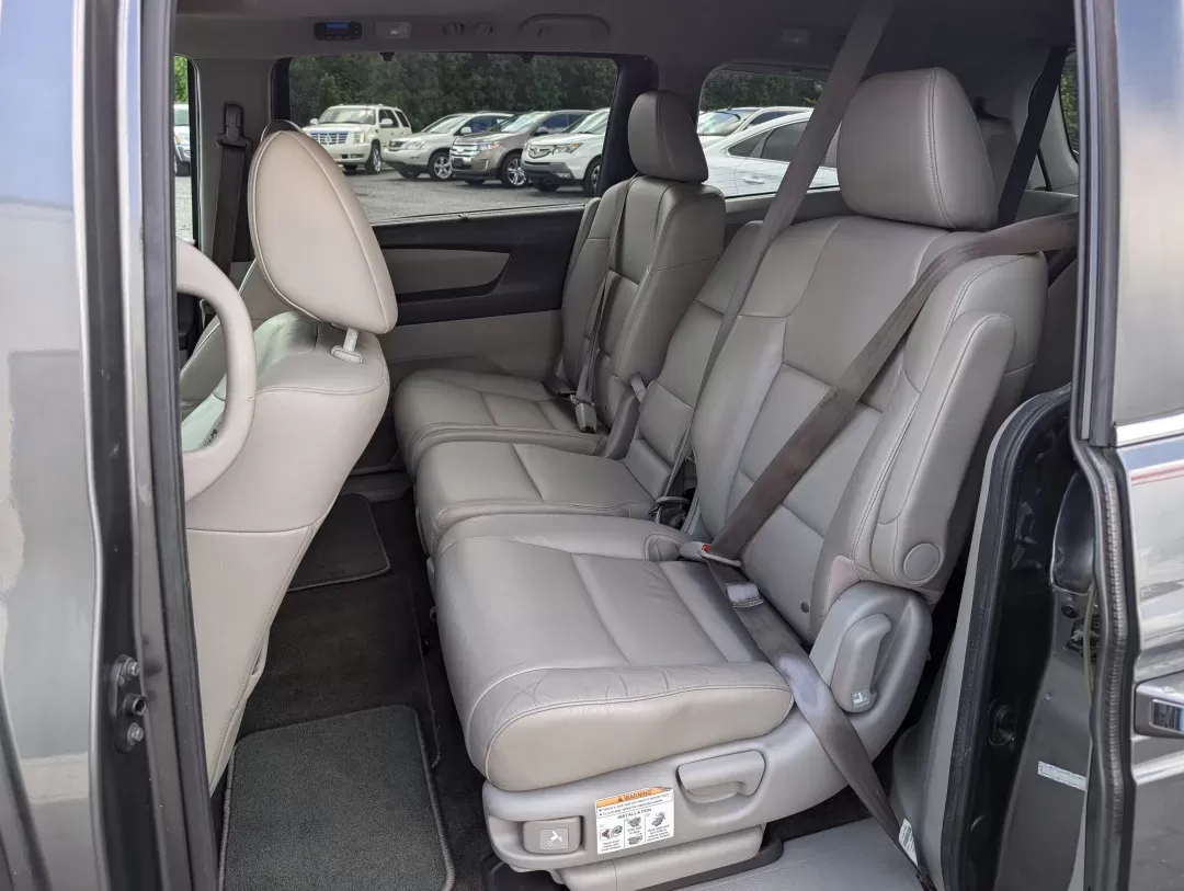 2012 Honda Odyssey EX-L (5FNRL5H68CB) with an Gas V6 3.5L/212 engine, 5-Speed Automatic transmission, located at 1430 Gateway Drive, Opelika, AL, 36801, (334) 239-0944, 32.637871, -85.409790 - 2012 Honda Odyssey EX-L - Photo#10