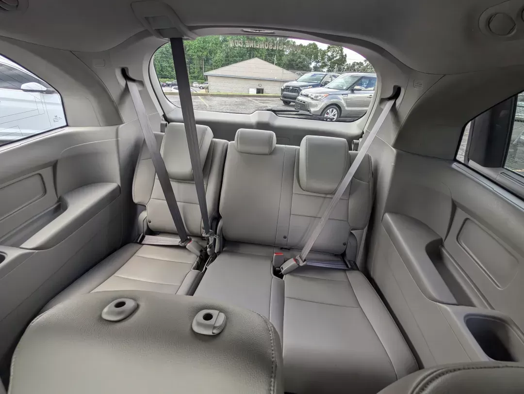 2012 Honda Odyssey EX-L (5FNRL5H68CB) with an Gas V6 3.5L/212 engine, 5-Speed Automatic transmission, located at 1430 Gateway Drive, Opelika, AL, 36801, (334) 239-0944, 32.637871, -85.409790 - 2012 Honda Odyssey EX-L - Photo#11