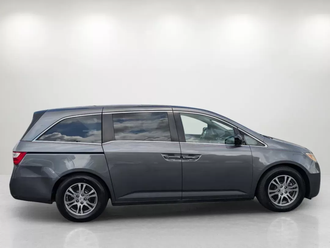 2012 Honda Odyssey EX-L (5FNRL5H68CB) with an Gas V6 3.5L/212 engine, 5-Speed Automatic transmission, located at 3959 U.S. 80 W, Phenix City, AL, 36870, (334) 297-4885, 32.469296, -85.135185 - 2012 Honda Odyssey EX-L - Photo#3