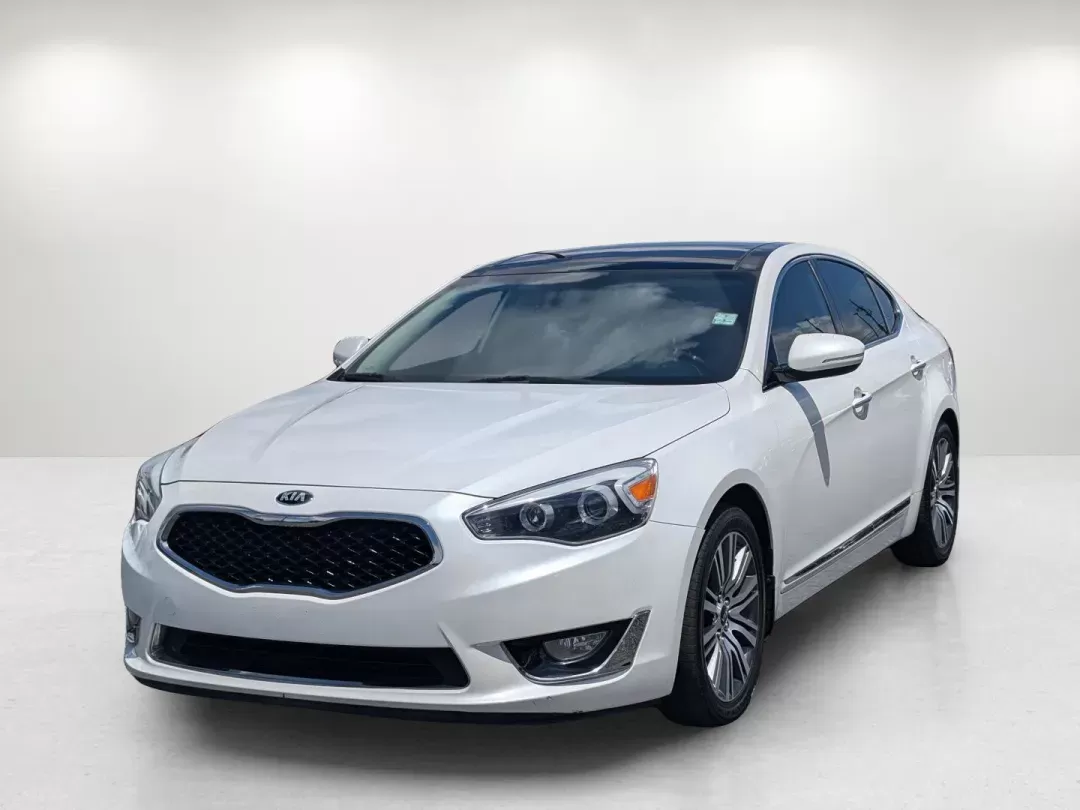 2015 /Beige Kia Cadenza Premium (KNALN4D74F5) with an Regular Unleaded V-6 3.3 L/204 engine, 6-Speed Automatic w/OD transmission, located at 521 Old Farm Lane Rd, Prattville, AL, 36066, (334) 325-1505, 32.482460, -86.416367 - 2015 Kia Cadenza Premium - Photo#1