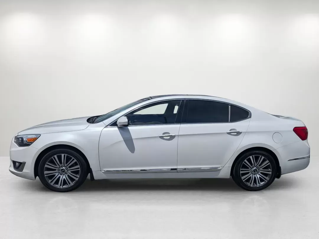 2015 /Beige Kia Cadenza Premium (KNALN4D74F5) with an Regular Unleaded V-6 3.3 L/204 engine, 6-Speed Automatic w/OD transmission, located at 521 Old Farm Lane Rd, Prattville, AL, 36066, (334) 325-1505, 32.482460, -86.416367 - 2015 Kia Cadenza Premium - Photo#8