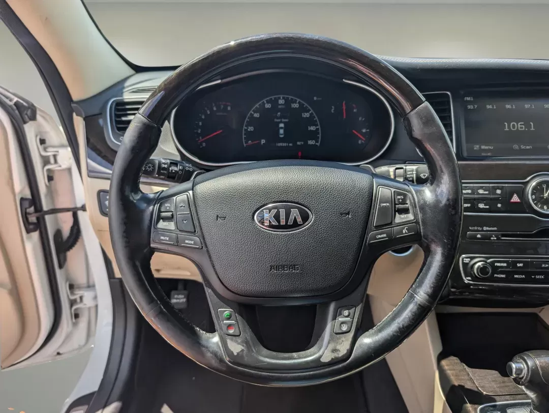 2015 /Beige Kia Cadenza Premium (KNALN4D74F5) with an Regular Unleaded V-6 3.3 L/204 engine, 6-Speed Automatic w/OD transmission, located at 521 Old Farm Lane Rd, Prattville, AL, 36066, (334) 325-1505, 32.482460, -86.416367 - 2015 Kia Cadenza Premium - Photo#15