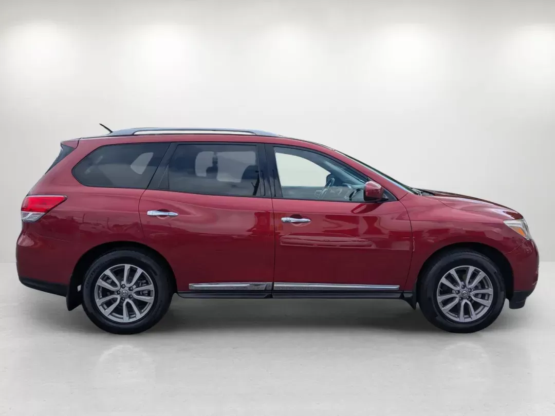 2014 /Charcoal Nissan Pathfinder SL (5N1AR2MN4EC) with an Regular Unleaded V-6 3.5 L/213 engine, 1-Speed CVT w/OD transmission, located at 521 Old Farm Lane Rd, Prattville, AL, 36066, (334) 325-1505, 32.482460, -86.416367 - 2014 Nissan Pathfinder SL - Photo#3