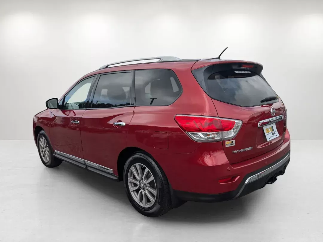 2014 /Charcoal Nissan Pathfinder SL (5N1AR2MN4EC) with an Regular Unleaded V-6 3.5 L/213 engine, 1-Speed CVT w/OD transmission, located at 521 Old Farm Lane Rd, Prattville, AL, 36066, (334) 325-1505, 32.482460, -86.416367 - 2014 Nissan Pathfinder SL - Photo#6
