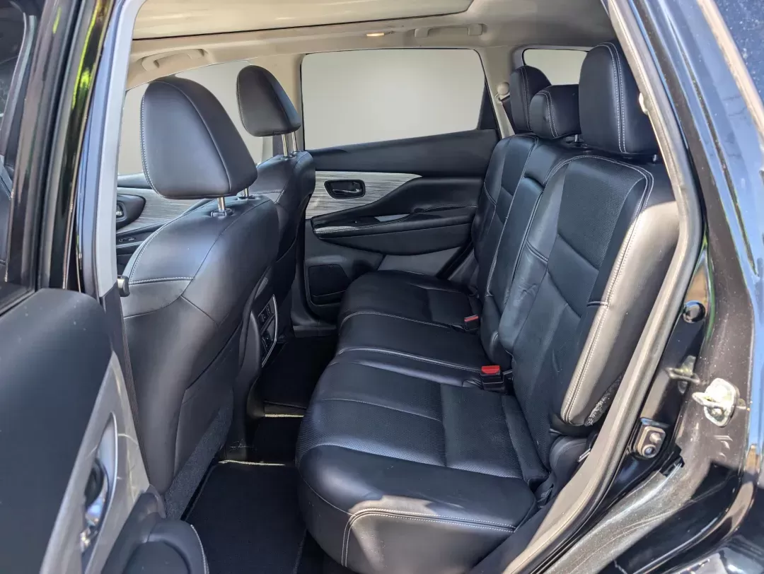 2015 /Black Nissan Murano Platinum (5N1AZ2MG3FN) with an Other engine, located at 521 Old Farm Lane Rd, Prattville, AL, 36066, (334) 325-1505, 32.482460, -86.416367 - ### Discover Your Next Adventure with the 2015 Nissan Murano Platinum at Gils Auto!<br /> <br /> Are you ready to elevate your driving experience? Whether you're commuting to work, shuttling the kids to school, or embarking on a weekend getaway, the **2015 Nissan Murano Platinum** is the perfect com - Photo#10