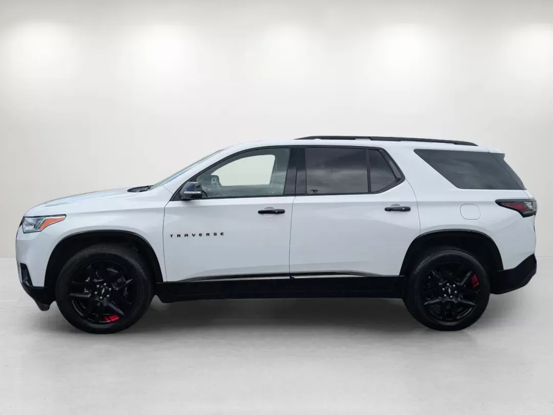 2021 /Jet Black Chevrolet Traverse Premier (1GNERKKW5MJ) with an Gas V6 3.6L/217 engine, 9-Speed Automatic transmission, located at 3959 U.S. 80 W, Phenix City, AL, 36870, (334) 297-4885, 32.469296, -85.135185 - 2021 Chevrolet Traverse Premier - Photo#7