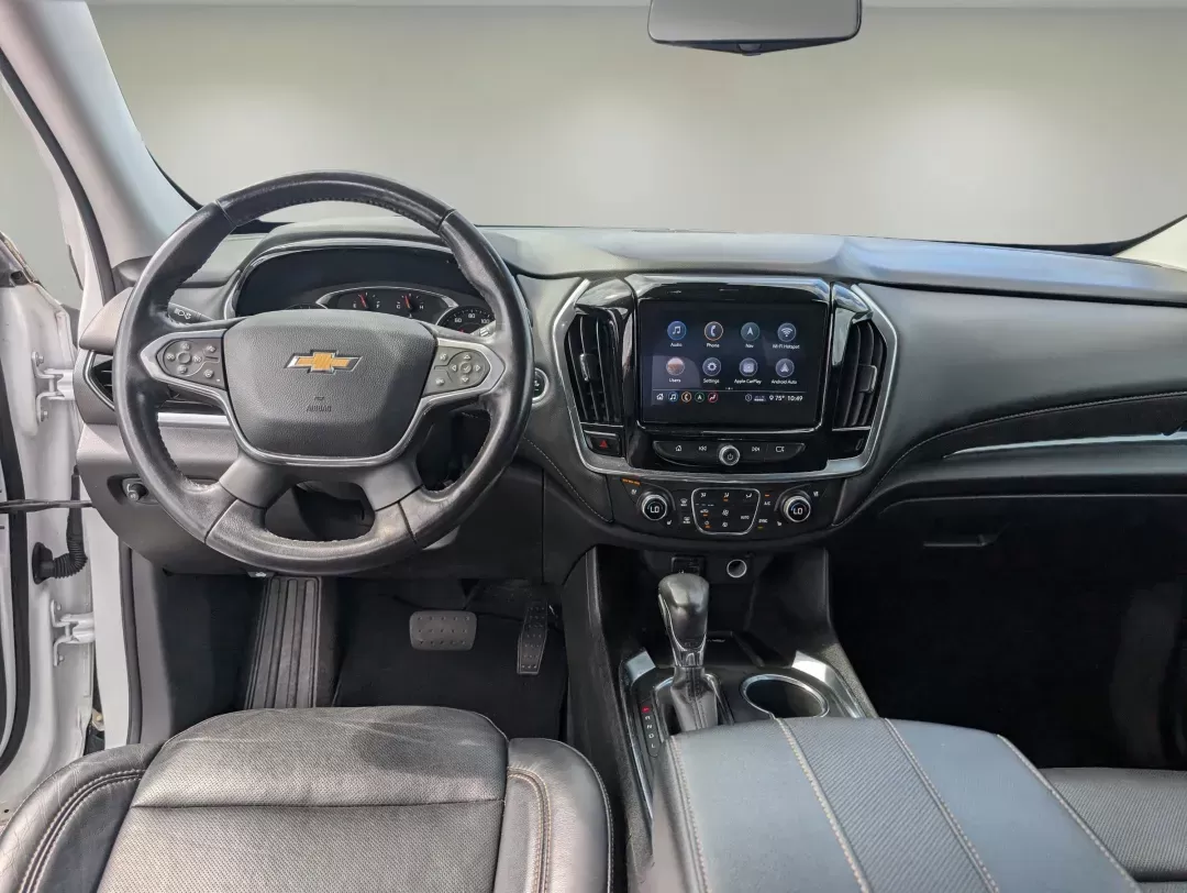 2021 /Jet Black Chevrolet Traverse Premier (1GNERKKW5MJ) with an Gas V6 3.6L/217 engine, 9-Speed Automatic transmission, located at 3959 U.S. 80 W, Phenix City, AL, 36870, (334) 297-4885, 32.469296, -85.135185 - 2021 Chevrolet Traverse Premier - Photo#13