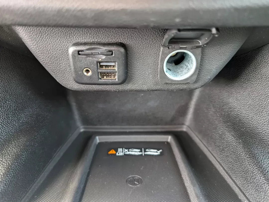 2021 /Jet Black Chevrolet Traverse Premier (1GNERKKW5MJ) with an Gas V6 3.6L/217 engine, 9-Speed Automatic transmission, located at 3959 U.S. 80 W, Phenix City, AL, 36870, (334) 297-4885, 32.469296, -85.135185 - 2021 Chevrolet Traverse Premier - Photo#16