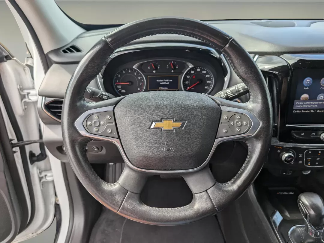 2021 /Jet Black Chevrolet Traverse Premier (1GNERKKW5MJ) with an Gas V6 3.6L/217 engine, 9-Speed Automatic transmission, located at 3959 U.S. 80 W, Phenix City, AL, 36870, (334) 297-4885, 32.469296, -85.135185 - 2021 Chevrolet Traverse Premier - Photo#17