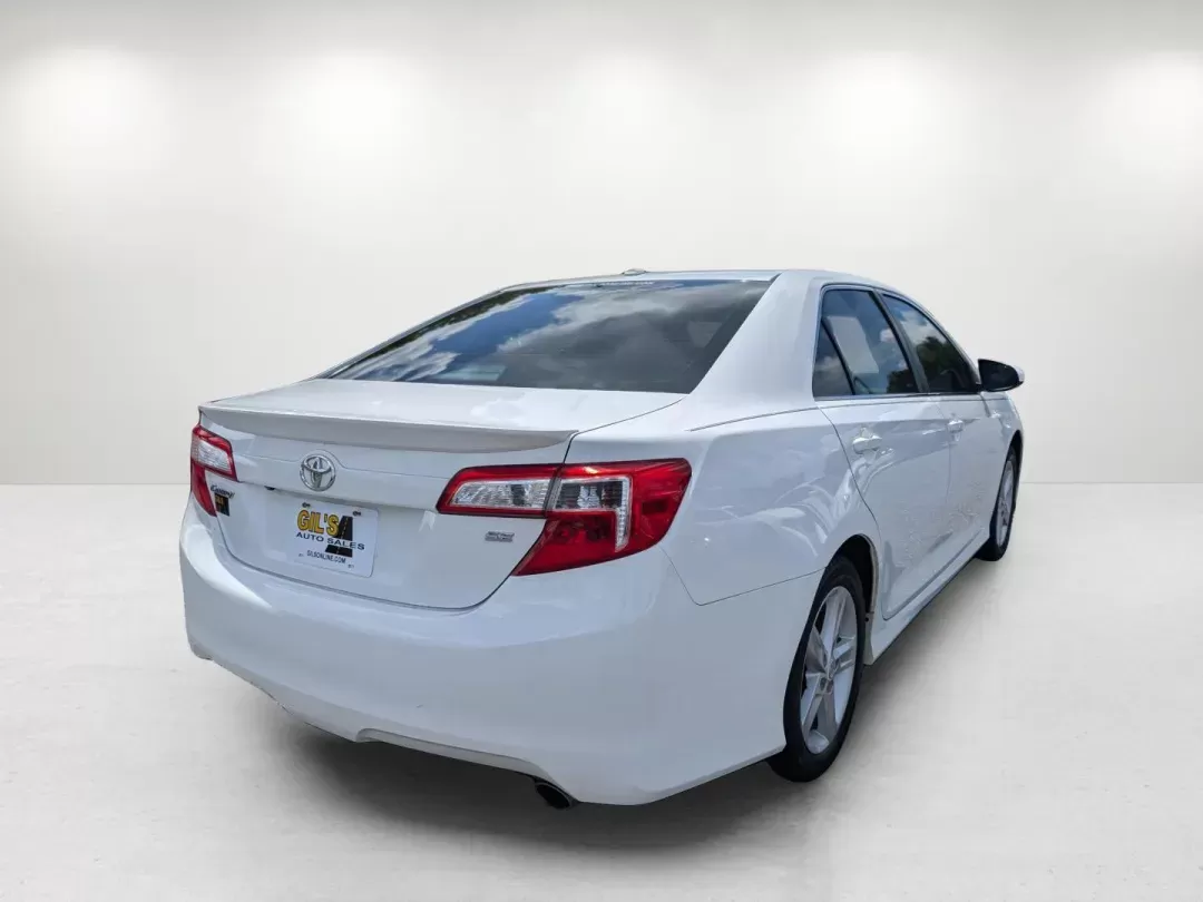 2012 Toyota Camry SE (4T1BF1FKXCU) with an Gas I4 2.5L/152 engine, 6-Speed Automatic w/Manual Shift transmission, located at 3959 U.S. 80 W, Phenix City, AL, 36870, (334) 297-4885, 32.469296, -85.135185 - 2012 Toyota Camry SE - Photo#4