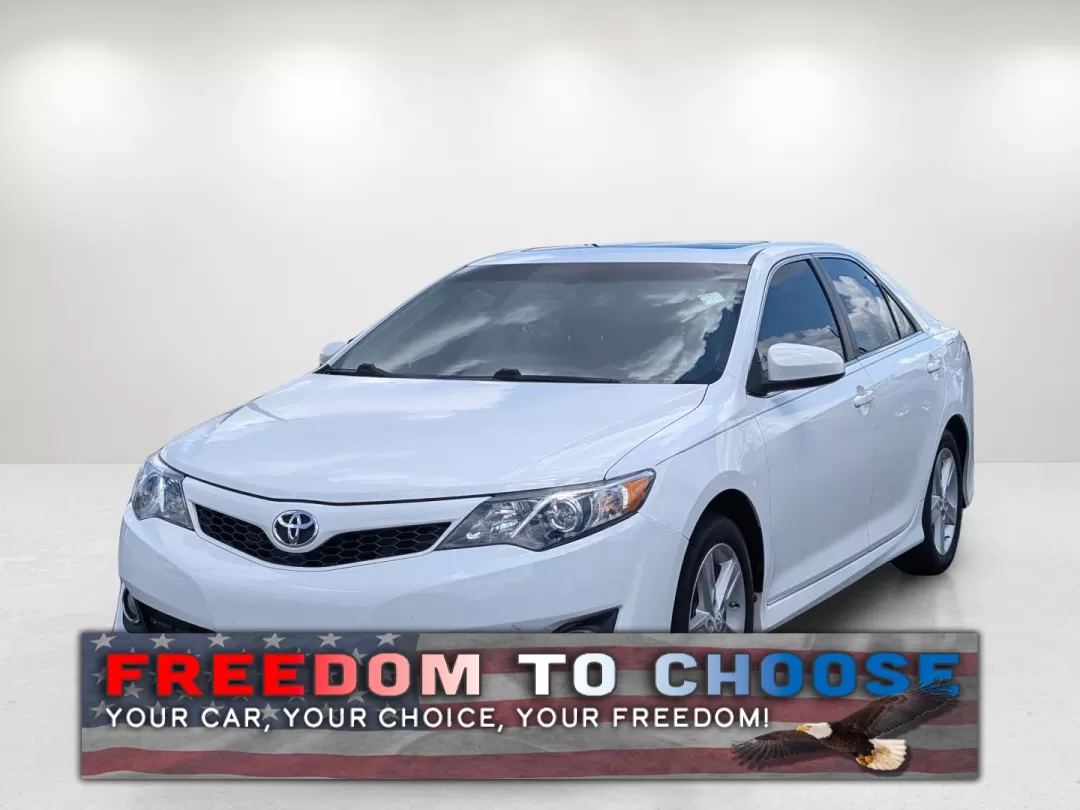 photo of 2012 Toyota Camry SE