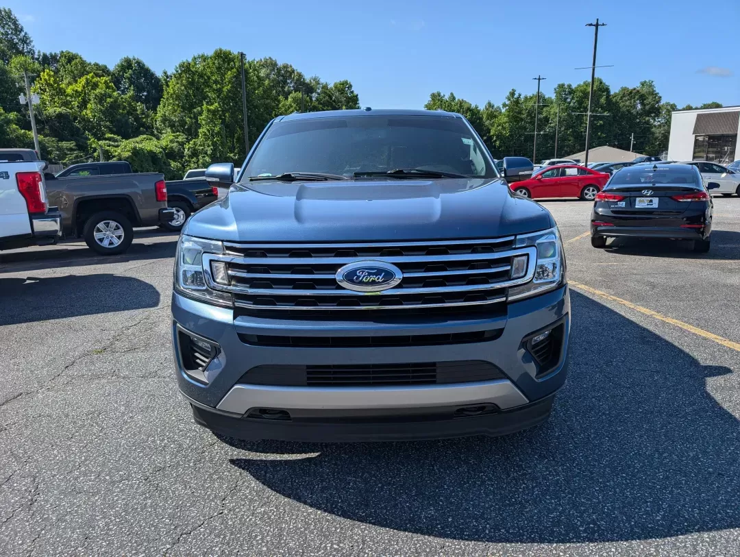 2018 Ford Expedition XLT (1FMJU1JT3JE) with an Twin Turbo Regular Unleaded V-6 3.5 L/213 engine, 10-Speed Automatic w/OD transmission, located at 3959 U.S. 80 W, Phenix City, AL, 36870, (334) 297-4885, 32.469296, -85.135185 - **Discover Your Next Adventure: 2018 Ford Expedition XLT at Gils Auto - Phenix City!**<br /> <br /> Are you ready to elevate your family road trips, weekend getaways, or daily commutes? Look no further than the rugged yet refined 2018 Ford Expedition XLT, available now at **Gils Auto**, your trusted - Photo#1