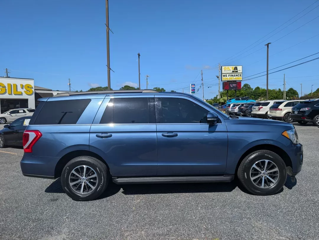 2018 Ford Expedition XLT (1FMJU1JT3JE) with an Twin Turbo Regular Unleaded V-6 3.5 L/213 engine, 10-Speed Automatic w/OD transmission, located at 3959 U.S. 80 W, Phenix City, AL, 36870, (334) 297-4885, 32.469296, -85.135185 - **Discover Your Next Adventure: 2018 Ford Expedition XLT at Gils Auto - Phenix City!**<br /> <br /> Are you ready to elevate your family road trips, weekend getaways, or daily commutes? Look no further than the rugged yet refined 2018 Ford Expedition XLT, available now at **Gils Auto**, your trusted - Photo#3