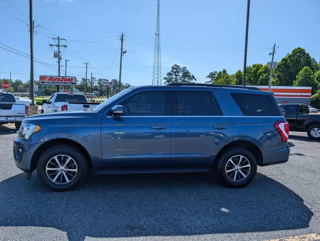 2018 Ford Expedition XLT (1FMJU1JT3JE) with an Twin Turbo Regular Unleaded V-6 3.5 L/213 engine, 10-Speed Automatic w/OD transmission, located at 3959 U.S. 80 W, Phenix City, AL, 36870, (334) 297-4885, 32.469296, -85.135185 - **Discover Your Next Adventure: 2018 Ford Expedition XLT at Gils Auto - Phenix City!**<br /> <br /> Are you ready to elevate your family road trips, weekend getaways, or daily commutes? Look no further than the rugged yet refined 2018 Ford Expedition XLT, available now at **Gils Auto**, your trusted - Photo#7