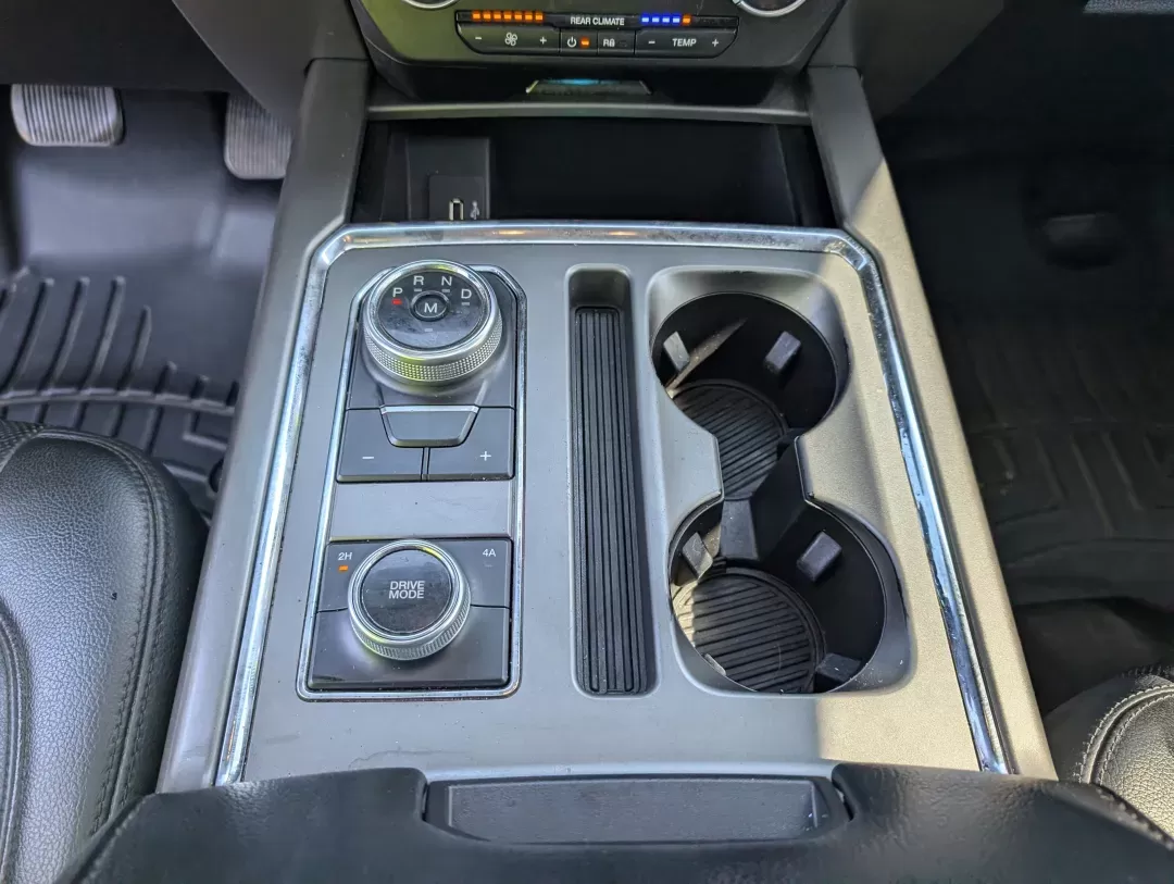 2018 Ford Expedition XLT (1FMJU1JT3JE) with an Twin Turbo Regular Unleaded V-6 3.5 L/213 engine, 10-Speed Automatic w/OD transmission, located at 3959 U.S. 80 W, Phenix City, AL, 36870, (334) 297-4885, 32.469296, -85.135185 - **Discover Your Next Adventure: 2018 Ford Expedition XLT at Gils Auto - Phenix City!**<br /> <br /> Are you ready to elevate your family road trips, weekend getaways, or daily commutes? Look no further than the rugged yet refined 2018 Ford Expedition XLT, available now at **Gils Auto**, your trusted - Photo#15