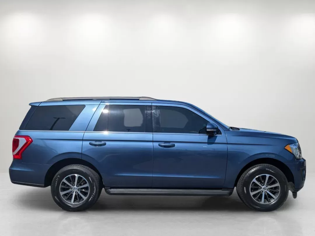 2018 Ford Expedition XLT (1FMJU1JT3JE) with an Other engine, located at 3959 U.S. 80 W, Phenix City, AL, 36870, (334) 297-4885, 32.469296, -85.135185 - Are you ready to elevate your family adventures or weekend getaways? Look no further than this stunning 2018 Ford Expedition XLT, available now at Gils Auto in Phenix City, AL. Perfectly designed for growing families and suitable for budget-conscious buyers, this SUV combines spaciousness, technolog - Photo#4