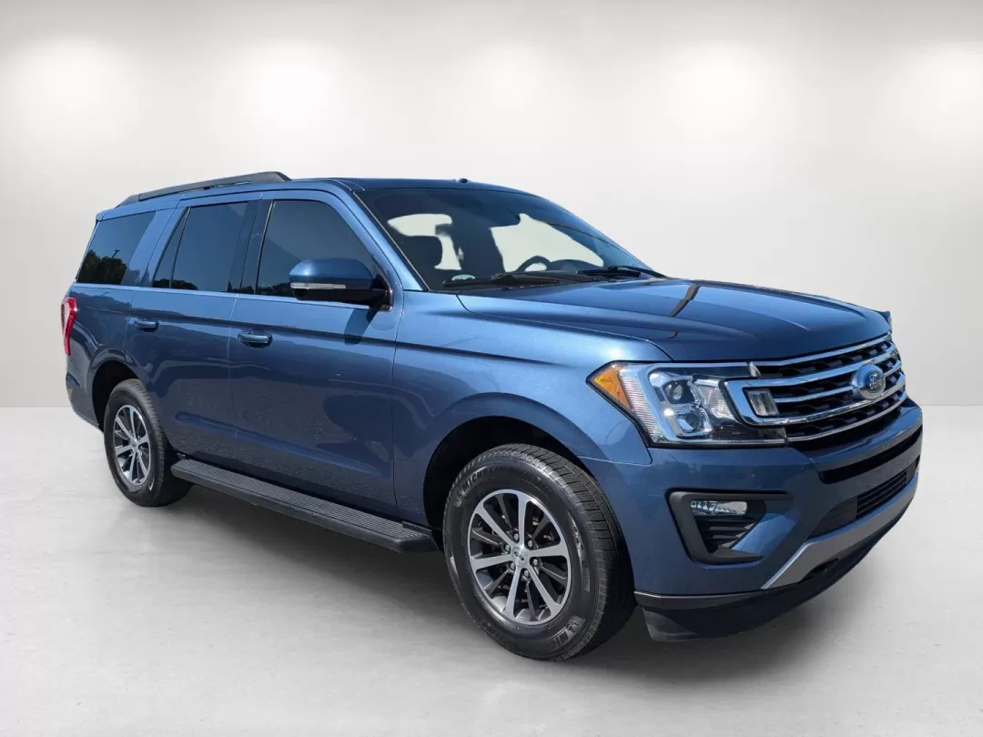 2018 Ford Expedition XLT (1FMJU1JT3JE) with an Other engine, located at 7000 Northlake Connector, Columbus, GA, 31904, (706) 987-8085, 32.524975, -84.978134 - Are you ready to elevate your family adventures or weekend getaways? Look no further than this stunning 2018 Ford Expedition XLT, available now at Gils Auto in Phenix City, AL. Perfectly designed for growing families and suitable for budget-conscious buyers, this SUV combines spaciousness, technolog - Photo#2
