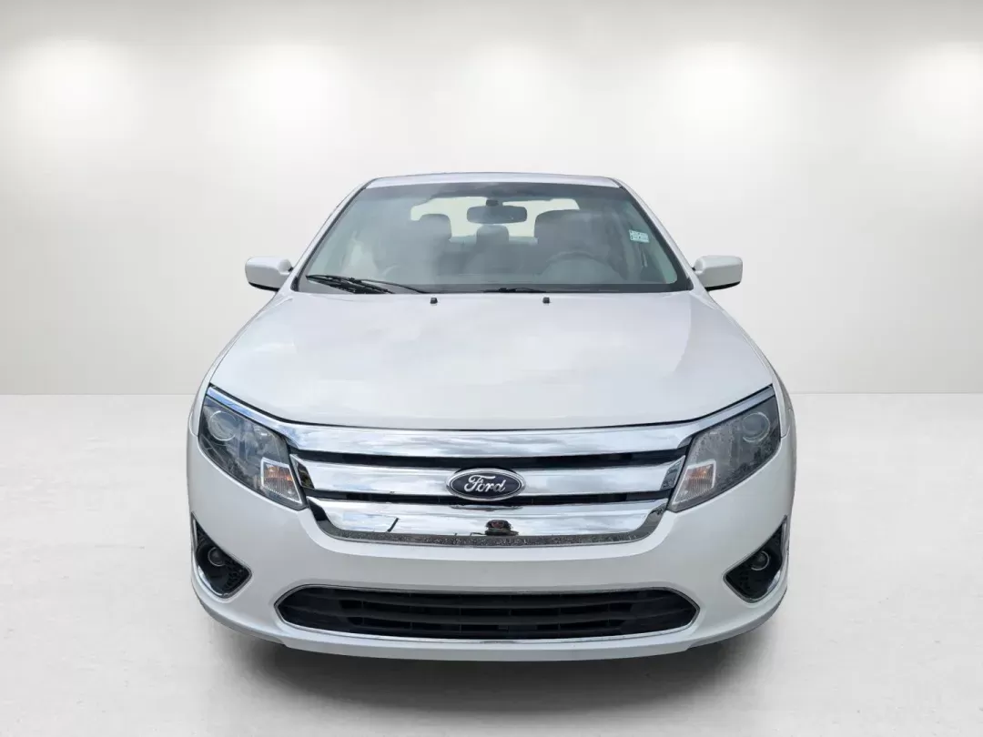 2012 Ford Fusion SEL (3FAHP0JG8CR) with an Other engine, located at 1430 Gateway Drive, Opelika, AL, 36801, (334) 239-0944, 32.637871, -85.409790 - **Discover Your Perfect Ride: 2012 Ford Fusion SEL at Gils Auto in Opelika, AL**<br /> <br /> Are you searching for a reliable sedan that effortlessly combines comfort, style, and practicality? Look no further than this 2012 Ford Fusion SEL, available now at Gils Auto, your trusted Buy Here Pay Here - Photo#1