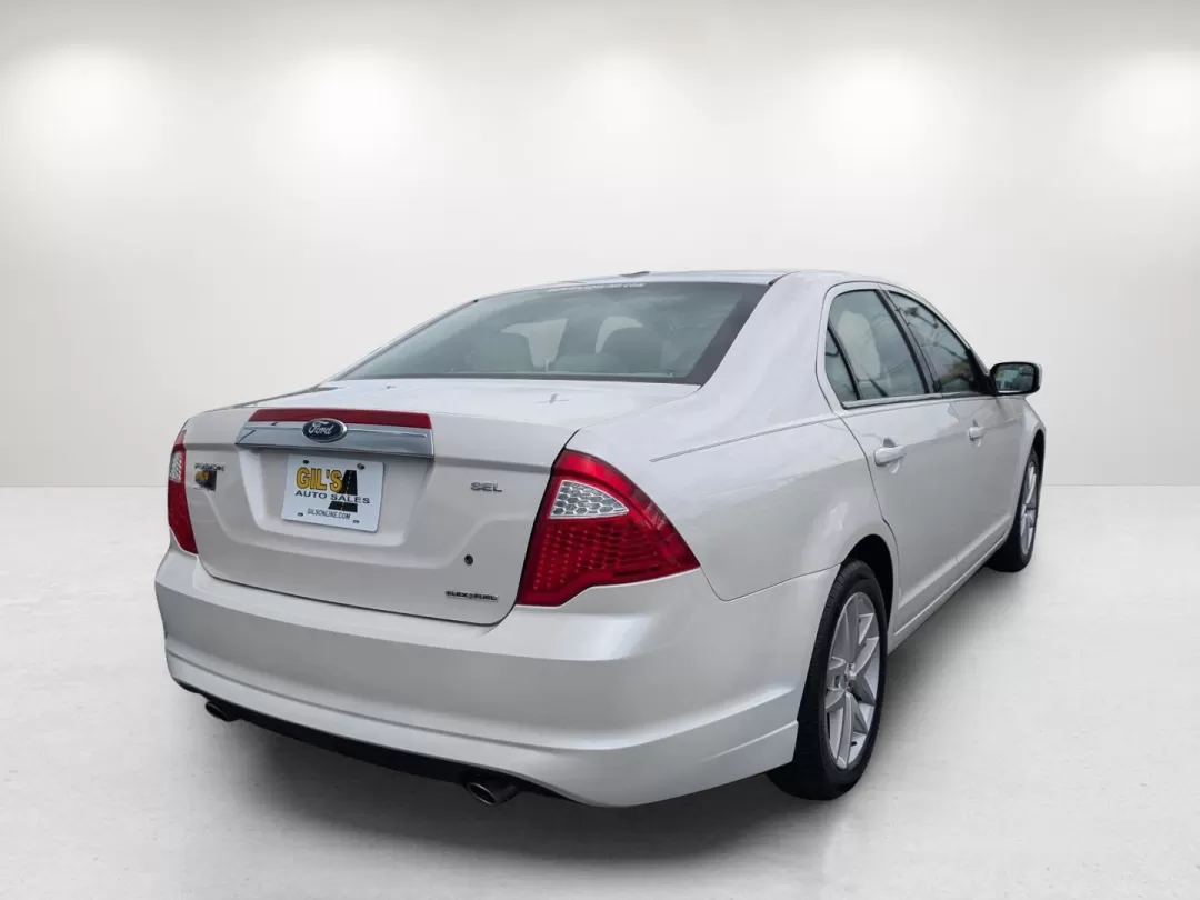 2012 Ford Fusion SEL (3FAHP0JG8CR) with an Other engine, located at 7000 Northlake Connector, Columbus, GA, 31904, (706) 987-8085, 32.524975, -84.978134 - **Experience Comfort and Reliability with This 2012 Ford Fusion SEL at Gils Auto - Opelika!**<br /> <br /> If you're searching for a dependable sedan that perfectly balances comfort and efficiency, look no further than this stunning 2012 Ford Fusion SEL at Gils Auto, located at 1430 Gateway Drive, O - Photo#4