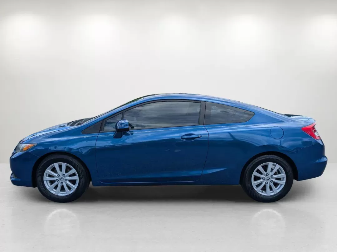 2012 Honda Civic Cpe EX (2HGFG3B82CH) with an Other engine, located at 1430 Gateway Drive, Opelika, AL, 36801, (334) 239-0944, 32.637871, -85.409790 - **Unleash Your Adventures with the 2012 Honda Civic Coupe EX!**<br /> <br /> If you're seeking a reliable and stylish vehicle that fits seamlessly into your active lifestyle, look no further than the stunning 2012 Honda Civic Coupe EX! This is the perfect car for budget-conscious buyers looking to m - Photo#7