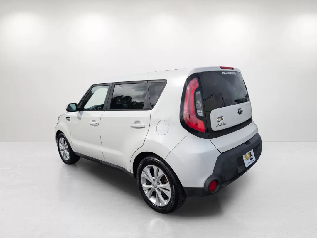 2015 /Black Kia Soul + (KNDJP3A59F7) with an Other engine, located at 3959 U.S. 80 W, Phenix City, AL, 36870, (334) 297-4885, 32.469296, -85.135185 - 2015 Kia Soul + - Photo#6