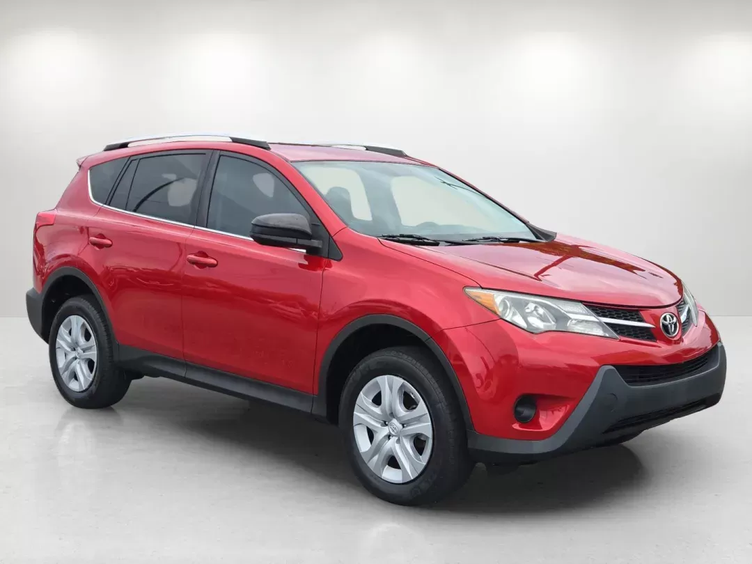 2013 Toyota RAV4 LE (2T3ZFREVXDW) with an Other engine, located at 1430 Gateway Drive, Opelika, AL, 36801, (334) 239-0944, 32.637871, -85.409790 - **Explore the Outdoors in Comfort: 2013 Toyota RAV4 LE at Gils Auto - Opelika**<br /> <br /> Are you ready to elevate your adventures and tackle your daily commute with confidence? The 2013 Toyota RAV4 LE is the perfect companion for families on the move, weekend warriors, or anyone looking for a re - Photo#2