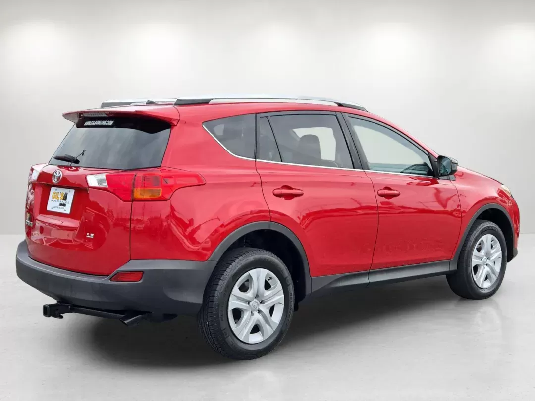 2013 Toyota RAV4 LE (2T3ZFREVXDW) with an Other engine, located at 1430 Gateway Drive, Opelika, AL, 36801, (334) 239-0944, 32.637871, -85.409790 - **Explore the Outdoors in Comfort: 2013 Toyota RAV4 LE at Gils Auto - Opelika**<br /> <br /> Are you ready to elevate your adventures and tackle your daily commute with confidence? The 2013 Toyota RAV4 LE is the perfect companion for families on the move, weekend warriors, or anyone looking for a re - Photo#4
