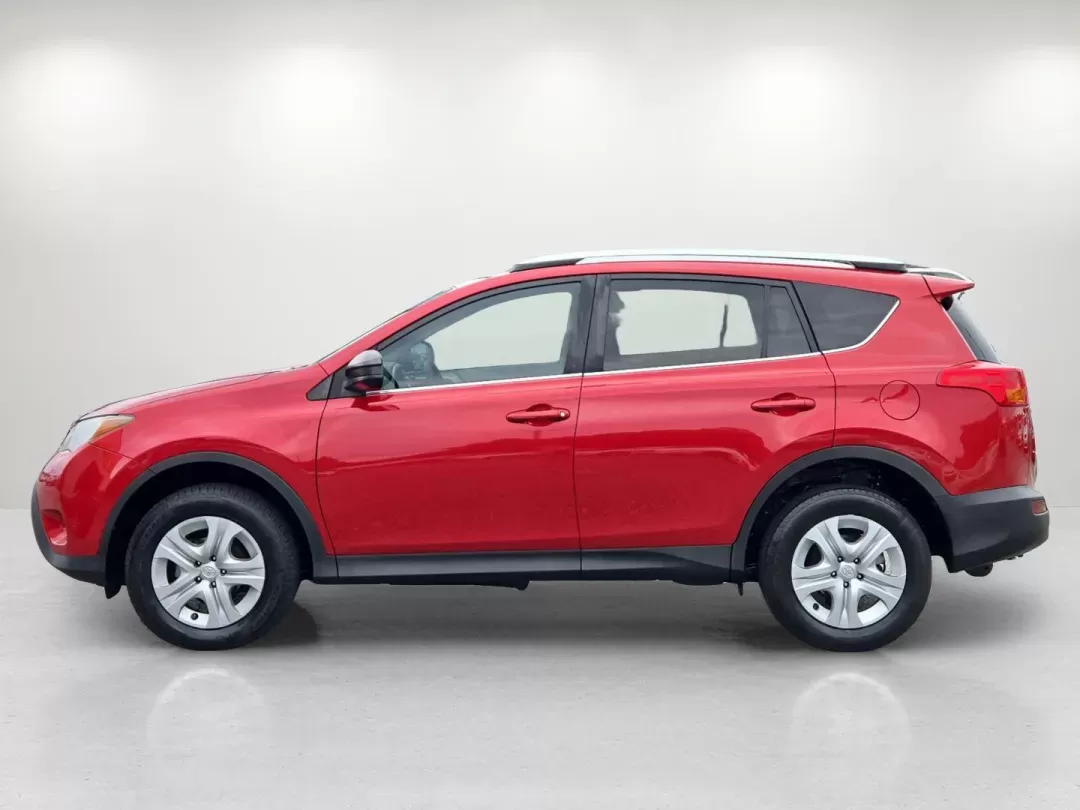 2013 Toyota RAV4 LE (2T3ZFREVXDW) with an Other engine, located at 1430 Gateway Drive, Opelika, AL, 36801, (334) 239-0944, 32.637871, -85.409790 - **Explore the Outdoors in Comfort: 2013 Toyota RAV4 LE at Gils Auto - Opelika**<br /> <br /> Are you ready to elevate your adventures and tackle your daily commute with confidence? The 2013 Toyota RAV4 LE is the perfect companion for families on the move, weekend warriors, or anyone looking for a re - Photo#7