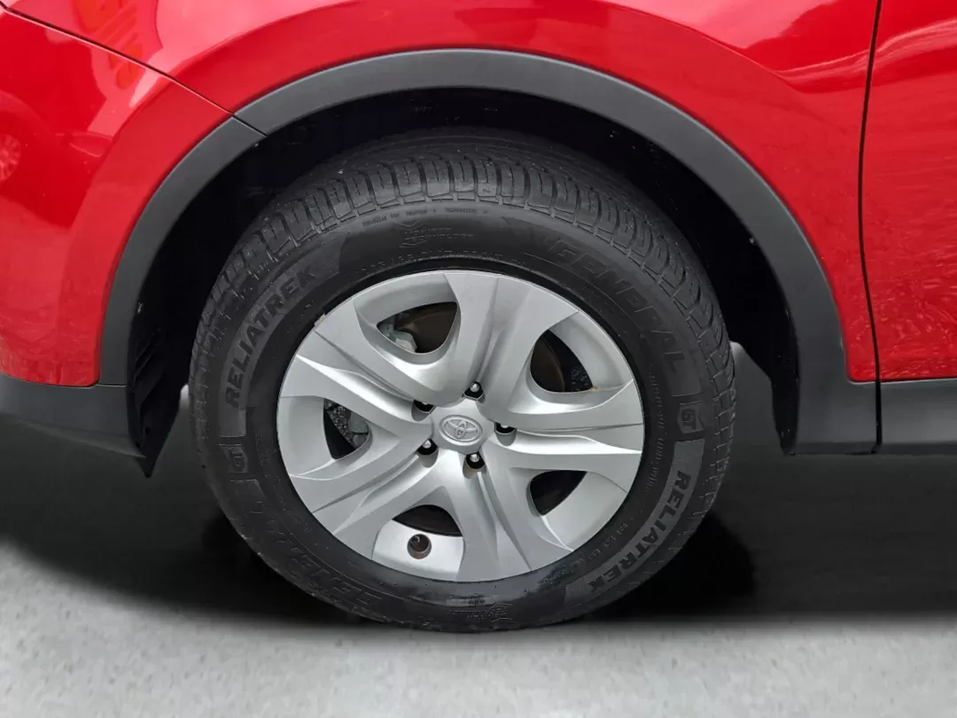 2013 Toyota RAV4 LE (2T3ZFREVXDW) with an Other engine, located at 1430 Gateway Drive, Opelika, AL, 36801, (334) 239-0944, 32.637871, -85.409790 - **Explore the Outdoors in Comfort: 2013 Toyota RAV4 LE at Gils Auto - Opelika**<br /> <br /> Are you ready to elevate your adventures and tackle your daily commute with confidence? The 2013 Toyota RAV4 LE is the perfect companion for families on the move, weekend warriors, or anyone looking for a re - Photo#8