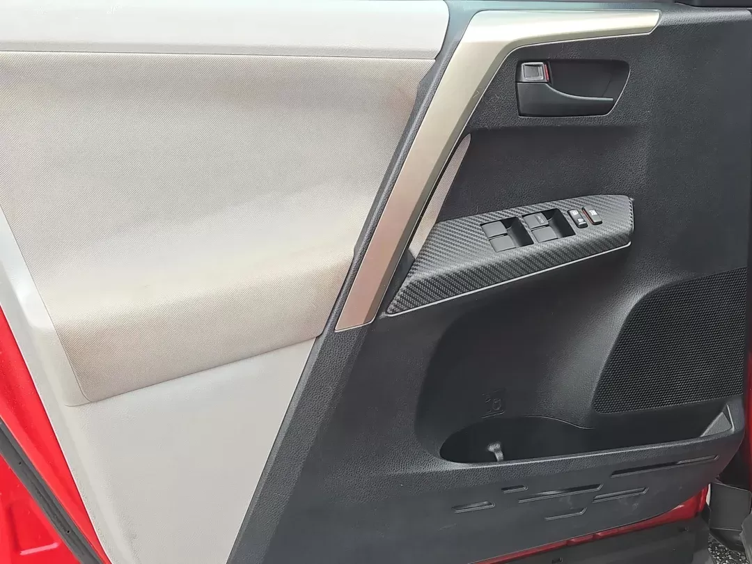 2013 Toyota RAV4 LE (2T3ZFREVXDW) with an Other engine, located at 1430 Gateway Drive, Opelika, AL, 36801, (334) 239-0944, 32.637871, -85.409790 - **Explore the Outdoors in Comfort: 2013 Toyota RAV4 LE at Gils Auto - Opelika**<br /> <br /> Are you ready to elevate your adventures and tackle your daily commute with confidence? The 2013 Toyota RAV4 LE is the perfect companion for families on the move, weekend warriors, or anyone looking for a re - Photo#9