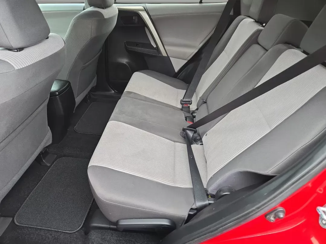2013 Toyota RAV4 LE (2T3ZFREVXDW) with an Other engine, located at 1430 Gateway Drive, Opelika, AL, 36801, (334) 239-0944, 32.637871, -85.409790 - **Explore the Outdoors in Comfort: 2013 Toyota RAV4 LE at Gils Auto - Opelika**<br /> <br /> Are you ready to elevate your adventures and tackle your daily commute with confidence? The 2013 Toyota RAV4 LE is the perfect companion for families on the move, weekend warriors, or anyone looking for a re - Photo#12