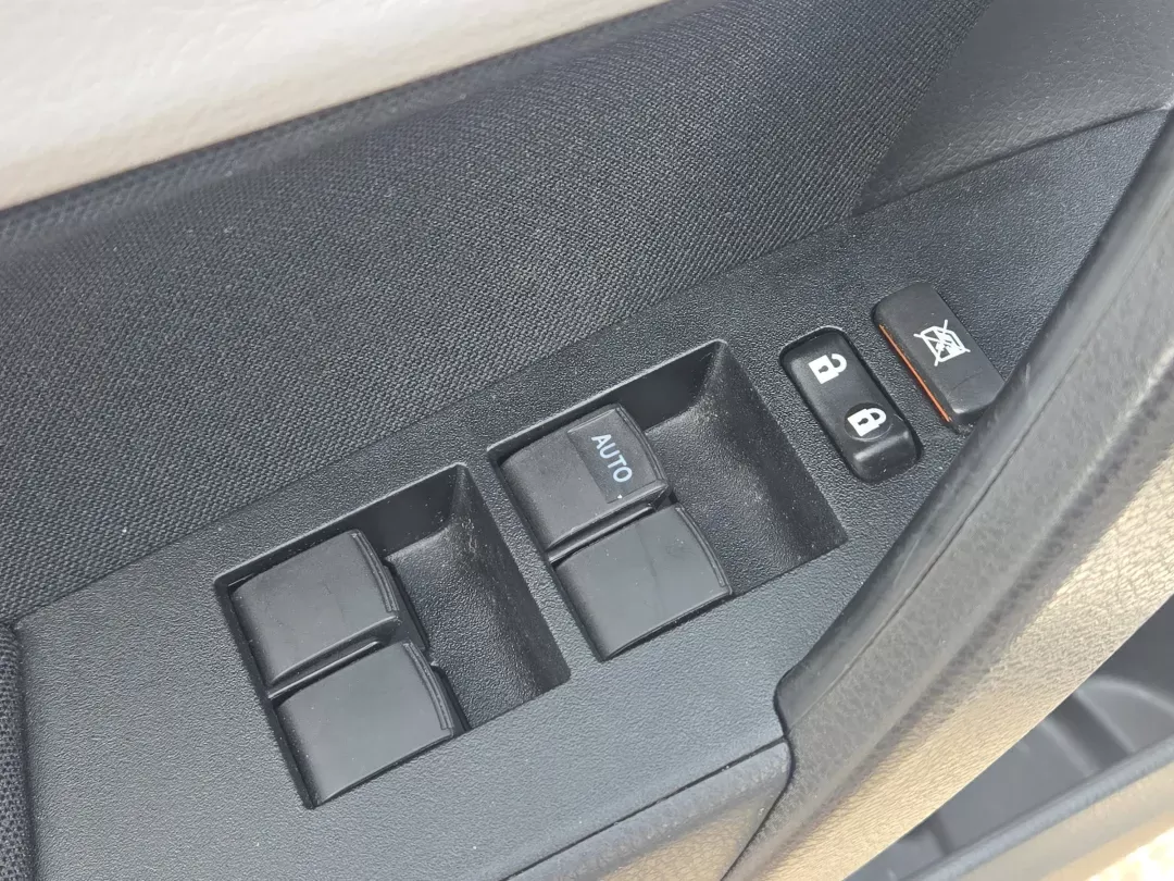 2015 Toyota Corolla LE (2T1BURHE2FC) with an Other engine, located at 1430 Gateway Drive, Opelika, AL, 36801, (334) 239-0944, 32.637871, -85.409790 - **Discover Freedom with the 2015 Toyota Corolla LE: The Ideal Sedan for Your Daily Adventures!**<br /> <br /> Whether you're commuting to work, taking the kids to soccer practice, or planning weekend getaways, the 2015 Toyota Corolla LE is the perfect companion for your busy lifestyle. With its blen - Photo#10