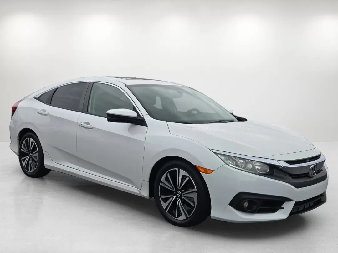 2016 Honda Civic Sedan EX-T (19XFC1F38GE) with an Other engine, located at 1430 Gateway Drive, Opelika, AL, 36801, (334) 239-0944, 32.637871, -85.409790 - **Discover Your New Adventure with This 2016 Honda Civic EX-T Sedan!**<br /> <br /> Are you in search of a reliable vehicle that can effortlessly transition from your daily commute to weekend adventures? Look no further! This 2016 Honda Civic Sedan EX-T is the perfect blend of style, performance, an - Photo#2