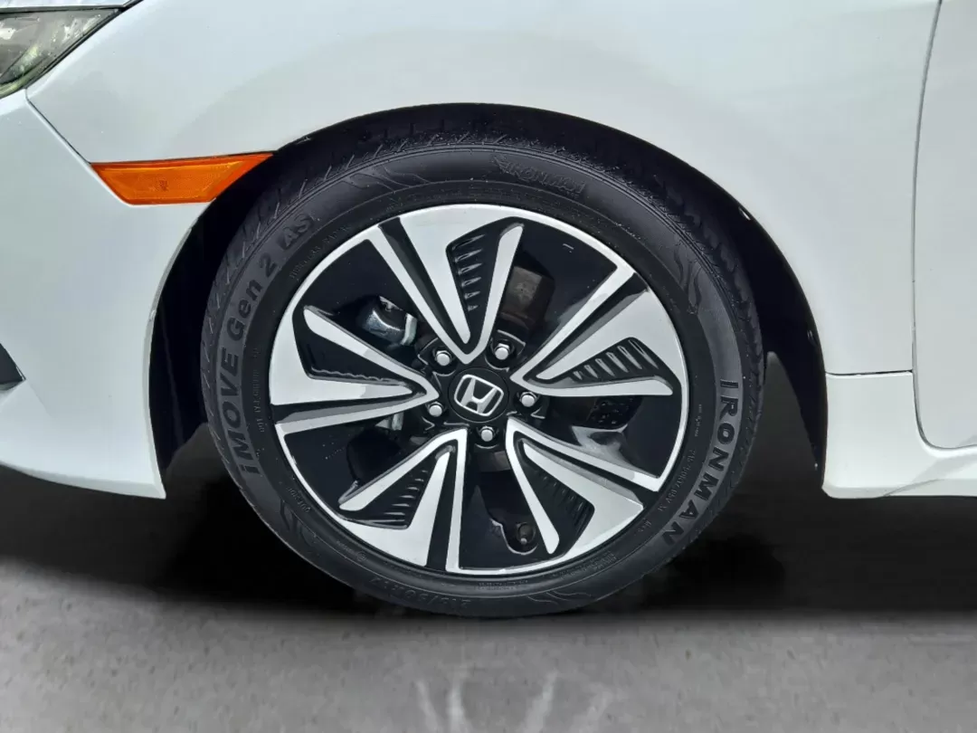 2016 Honda Civic Sedan EX-T (19XFC1F38GE) with an Other engine, located at 1430 Gateway Drive, Opelika, AL, 36801, (334) 239-0944, 32.637871, -85.409790 - **Discover Your New Adventure with This 2016 Honda Civic EX-T Sedan!**<br /> <br /> Are you in search of a reliable vehicle that can effortlessly transition from your daily commute to weekend adventures? Look no further! This 2016 Honda Civic Sedan EX-T is the perfect blend of style, performance, an - Photo#8